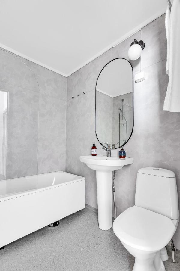 Lille Hotell Arendal Bagian luar foto