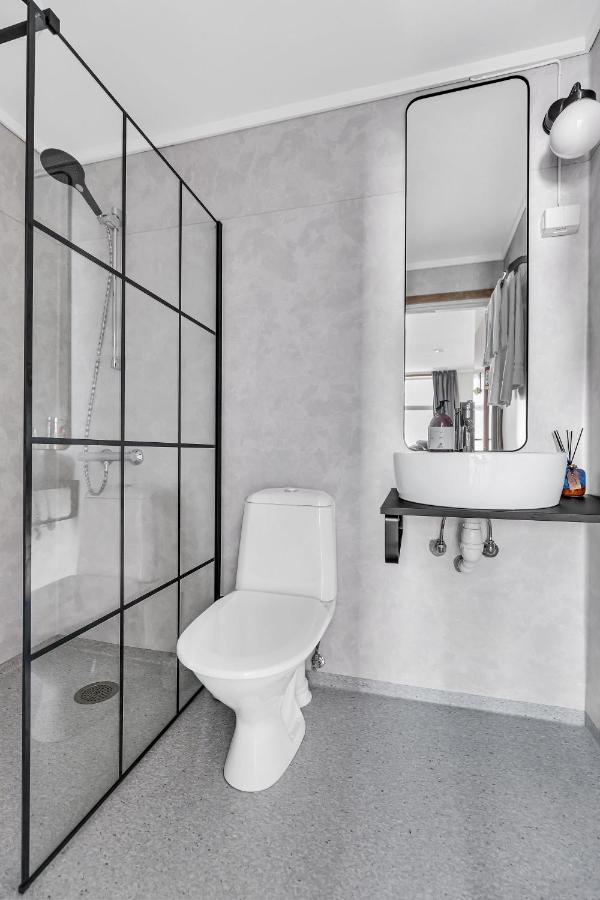 Lille Hotell Arendal Bagian luar foto